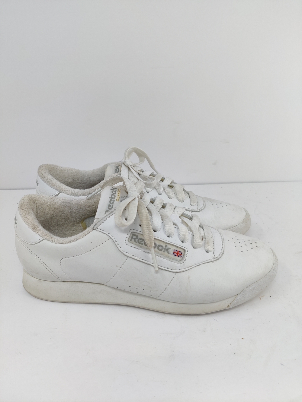 Reebok Princess White Leather Sneakers Womens Size 6 Classic 1475